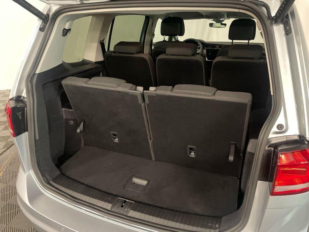 Volkswagen Touran - Photo 32