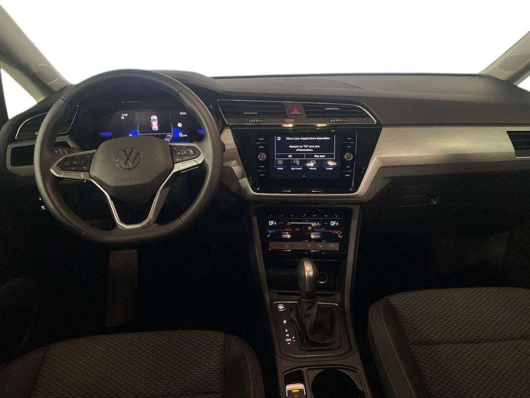 Volkswagen Touran - Photo 8