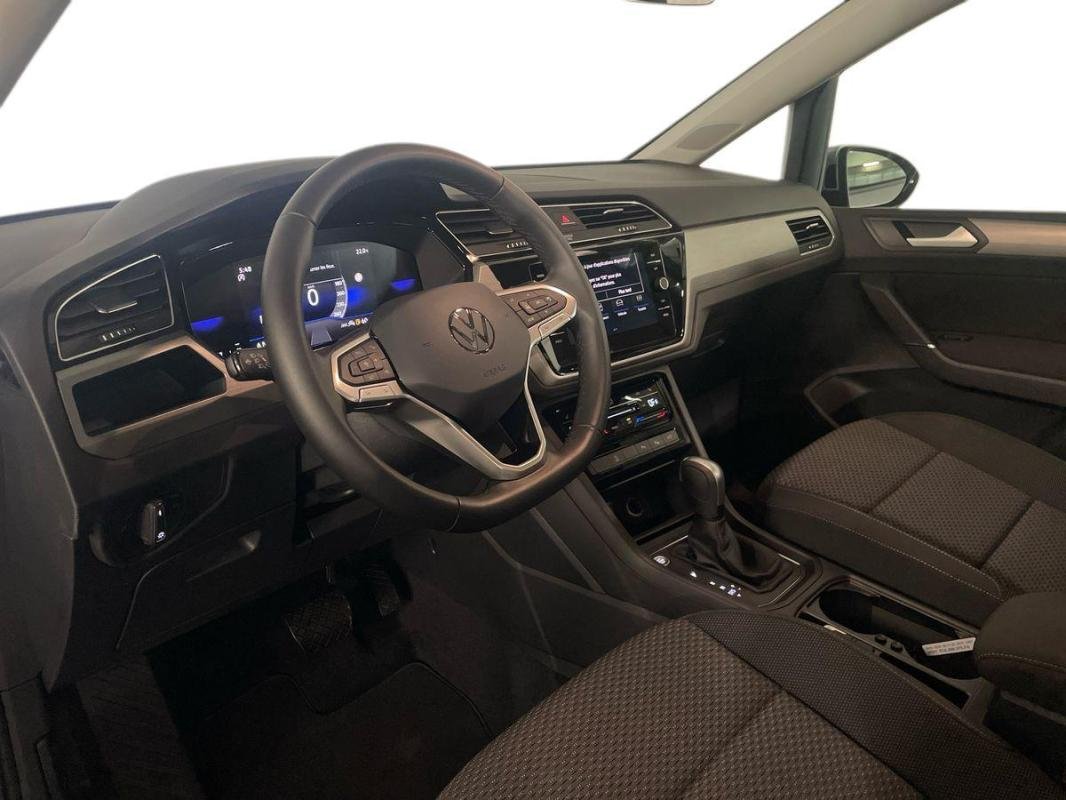 Volkswagen Touran - Photo 9