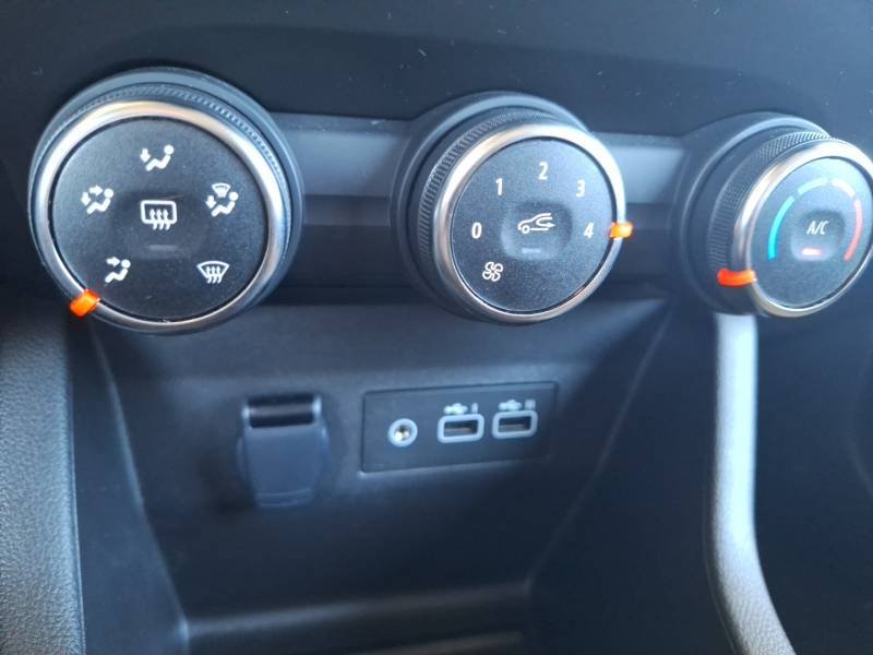 Renault Clio - Photo 28