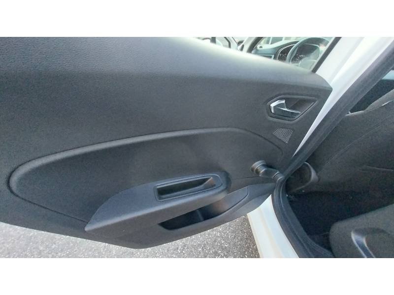 Renault Clio - Photo 16