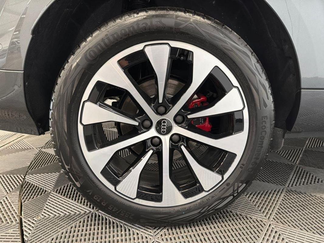 Audi Q3 - Photo 28