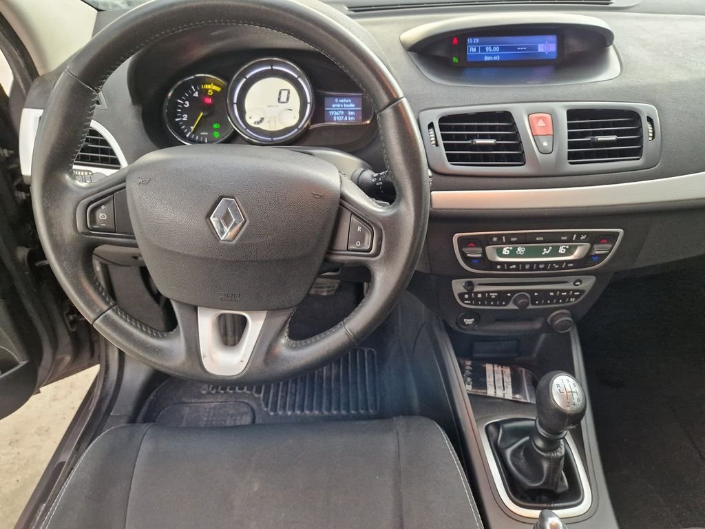 Renault Mégane Coupé - Photo 3
