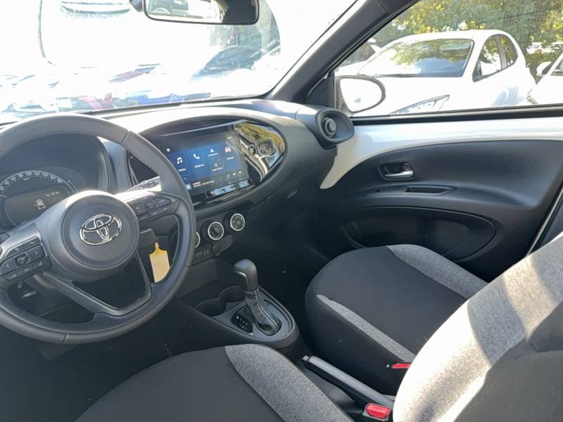 Toyota aygo x - Photo 10
