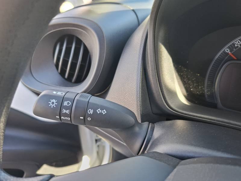Toyota aygo x - Photo 18