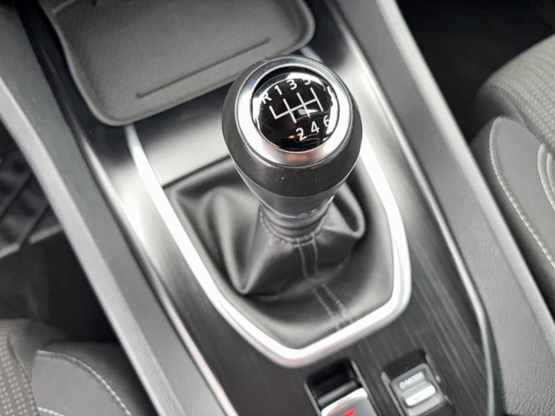 Nissan Qashqai - Photo 12