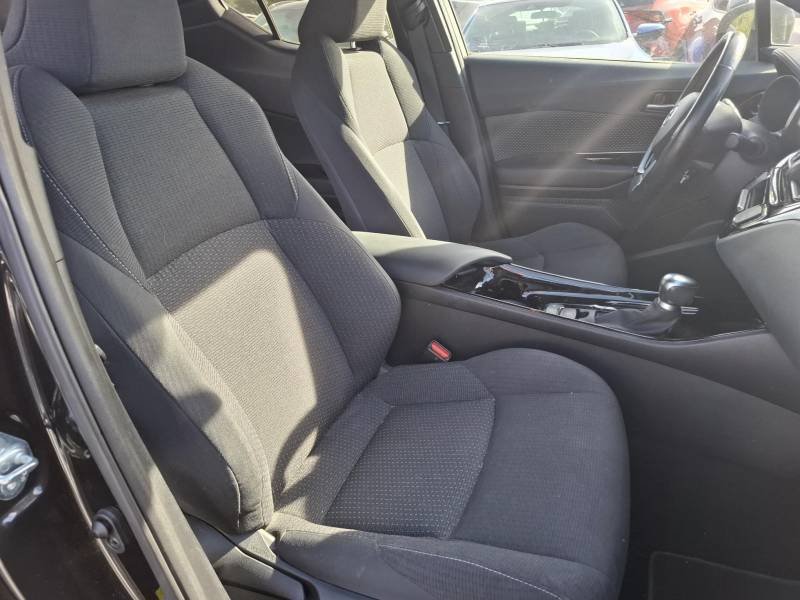Toyota C-HR - Photo 33
