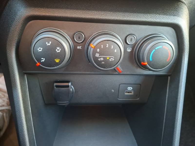 Dacia Sandero - Photo 24