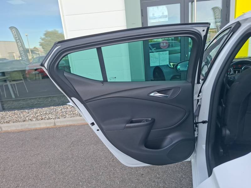 Opel Astra - Photo 18
