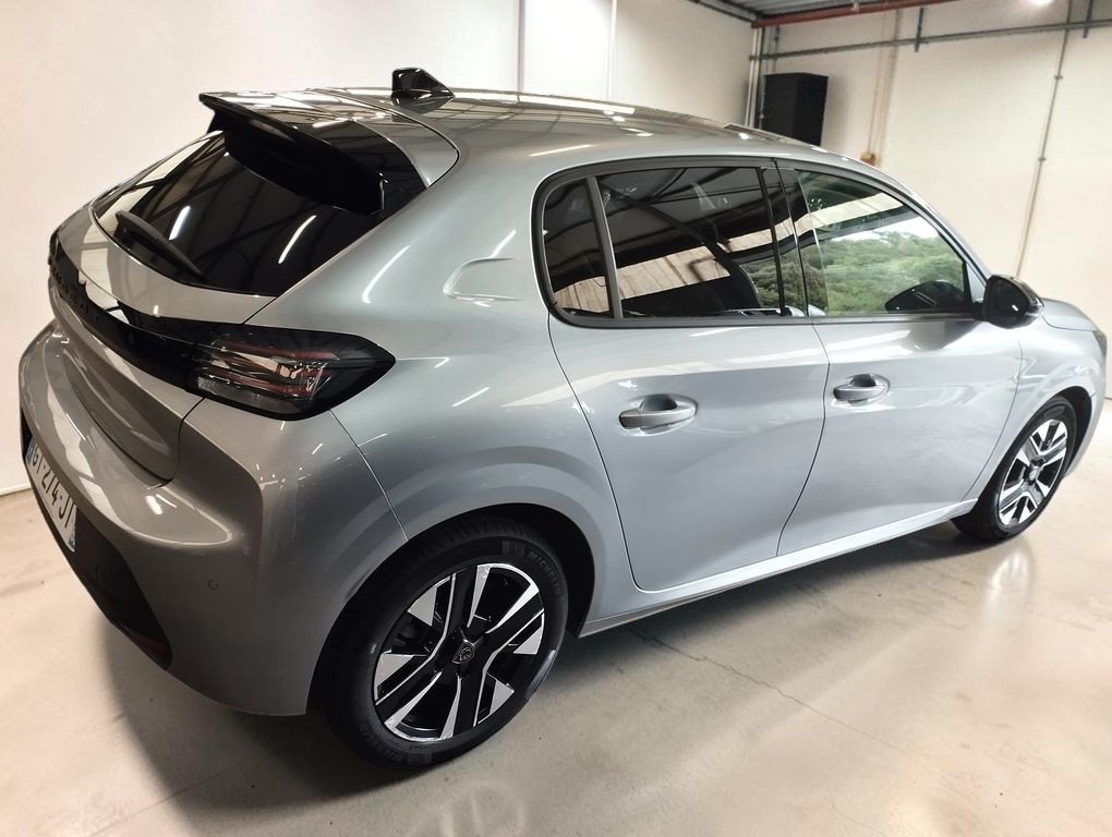 Peugeot 208 - Photo 7