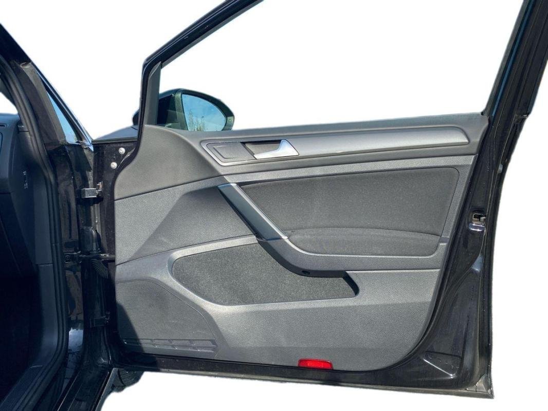 Volkswagen Golf - Photo 19