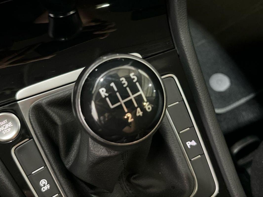 Volkswagen Golf - Photo 11