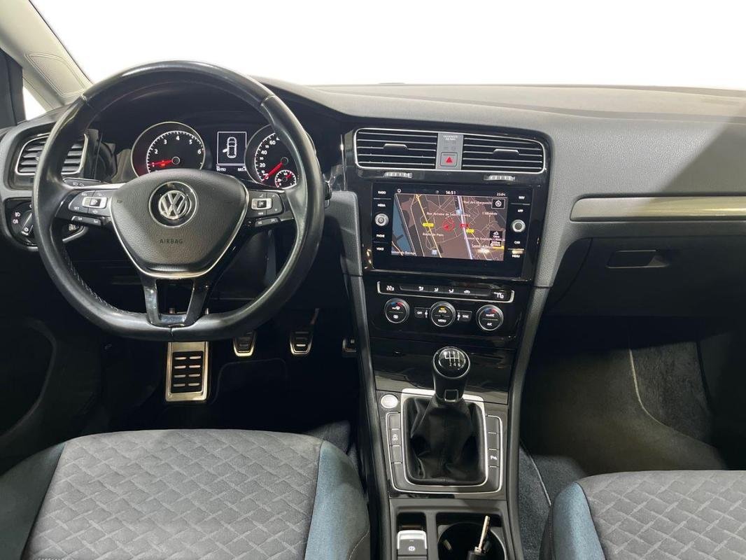 Volkswagen Golf - Photo 8