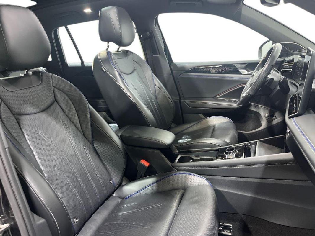 Volkswagen Tiguan - Photo 13