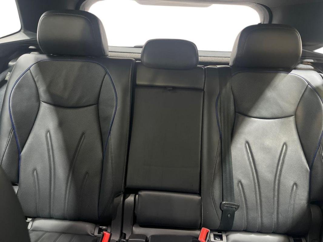 Volkswagen Tiguan - Photo 22