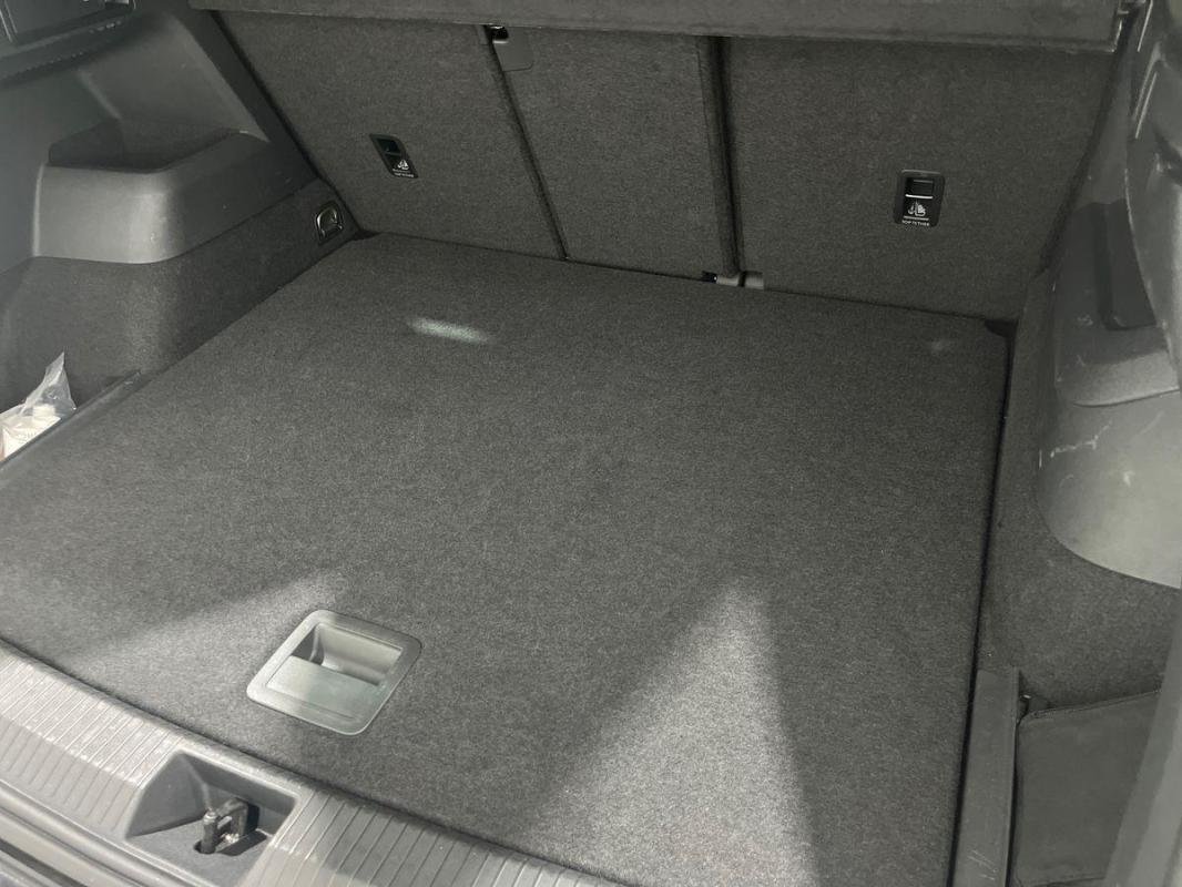 Volkswagen Tiguan - Photo 32