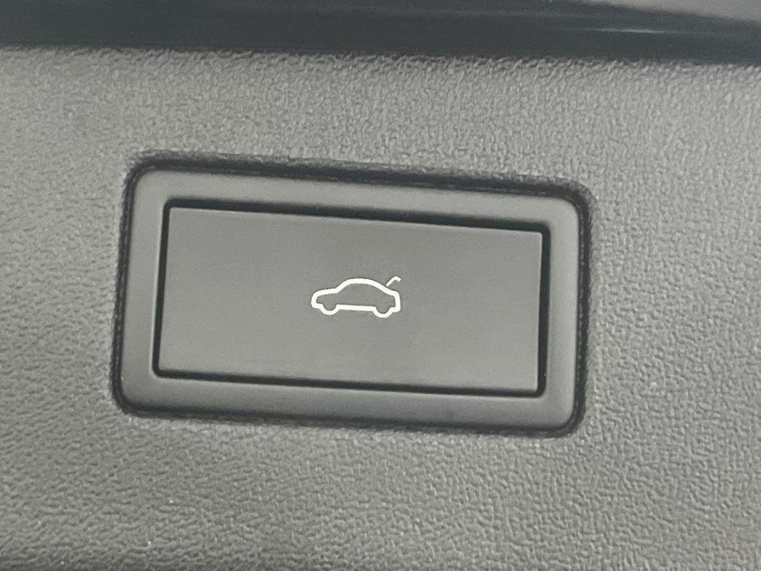 Volkswagen Tiguan - Photo 35