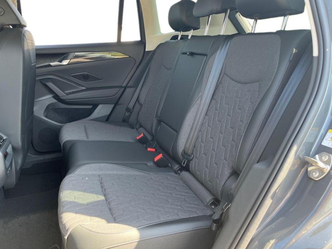 Volkswagen Tiguan - Photo 23