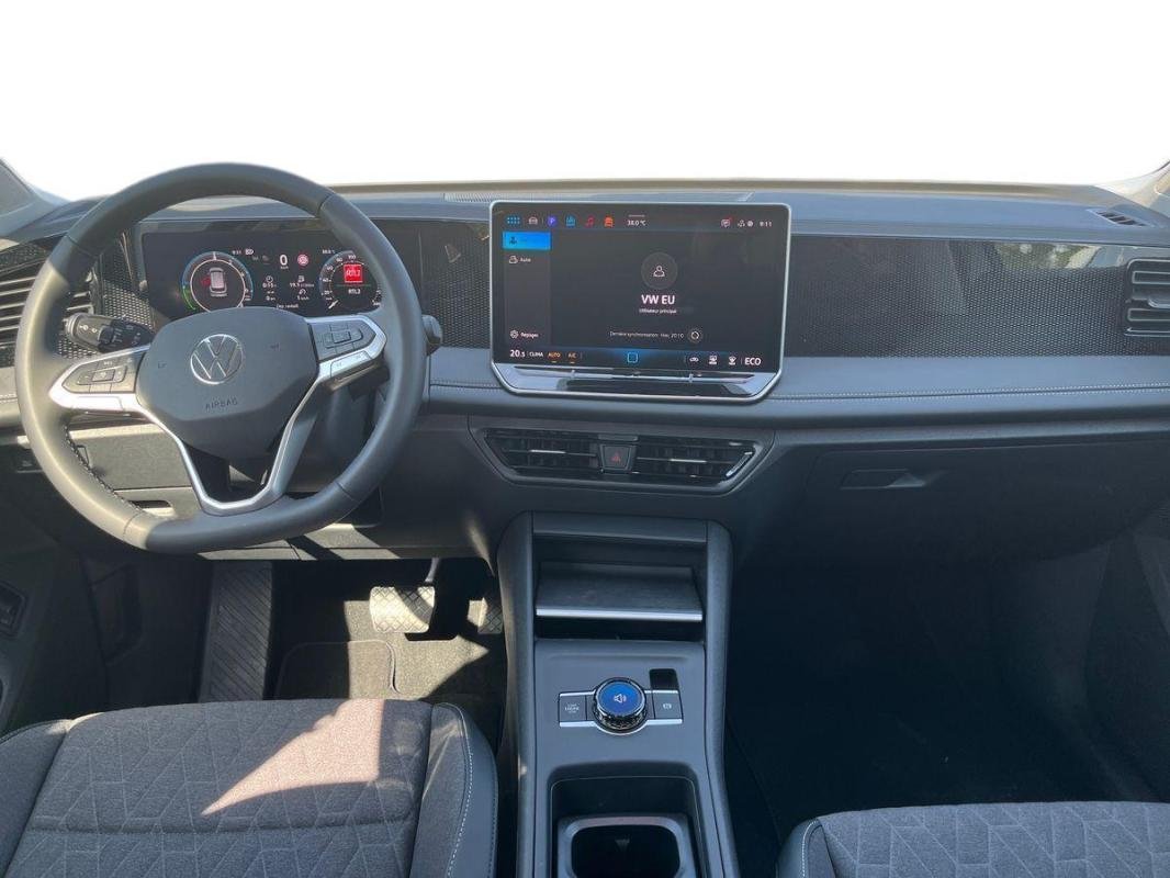 Volkswagen Tiguan - Photo 8