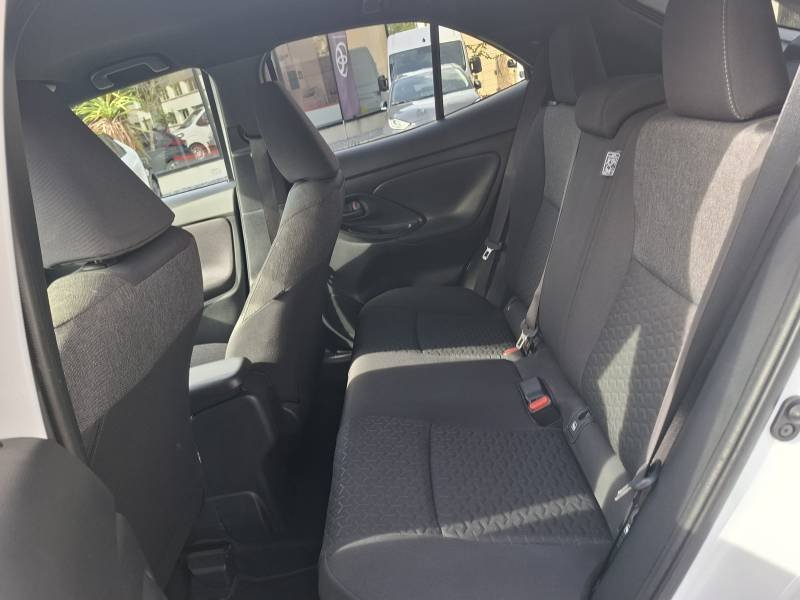 Toyota Yaris - Photo 12
