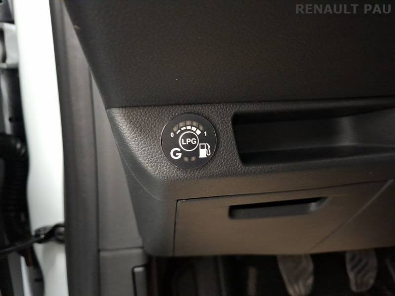 Renault Clio - Photo 18