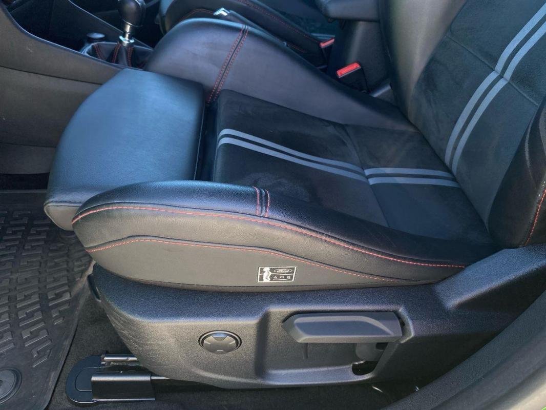 Ford Fiesta - Photo 14