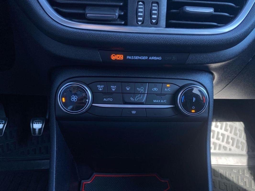 Ford Fiesta - Photo 19