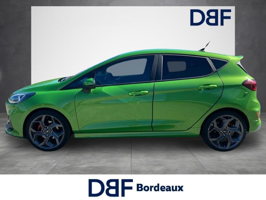 Ford Fiesta - Photo 2