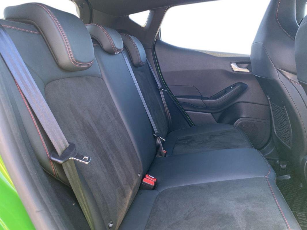 Ford Fiesta - Photo 23