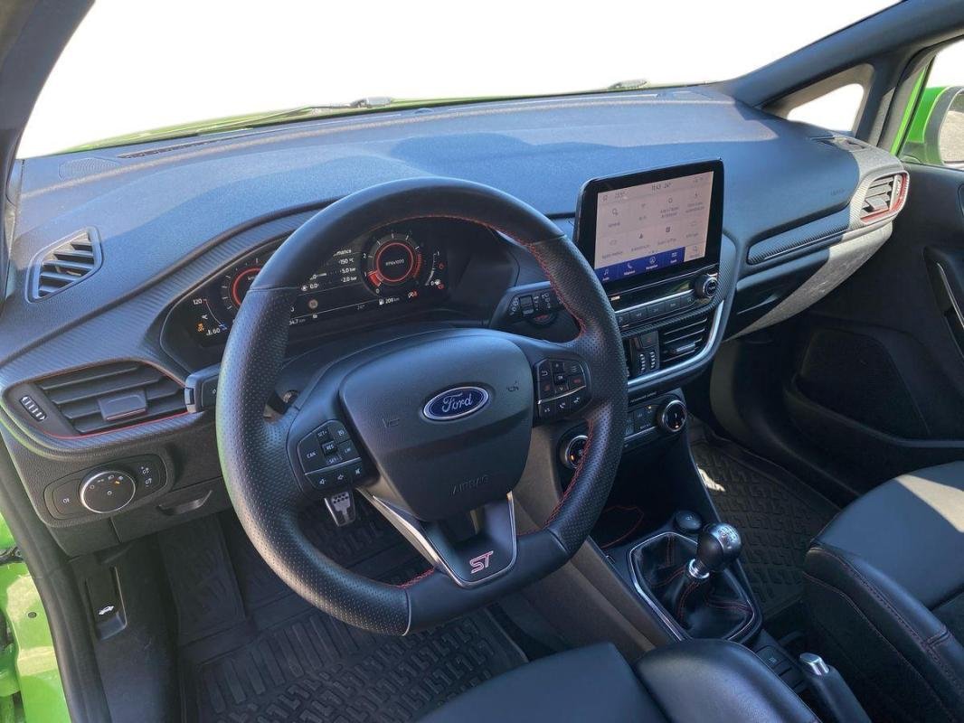 Ford Fiesta - Photo 9