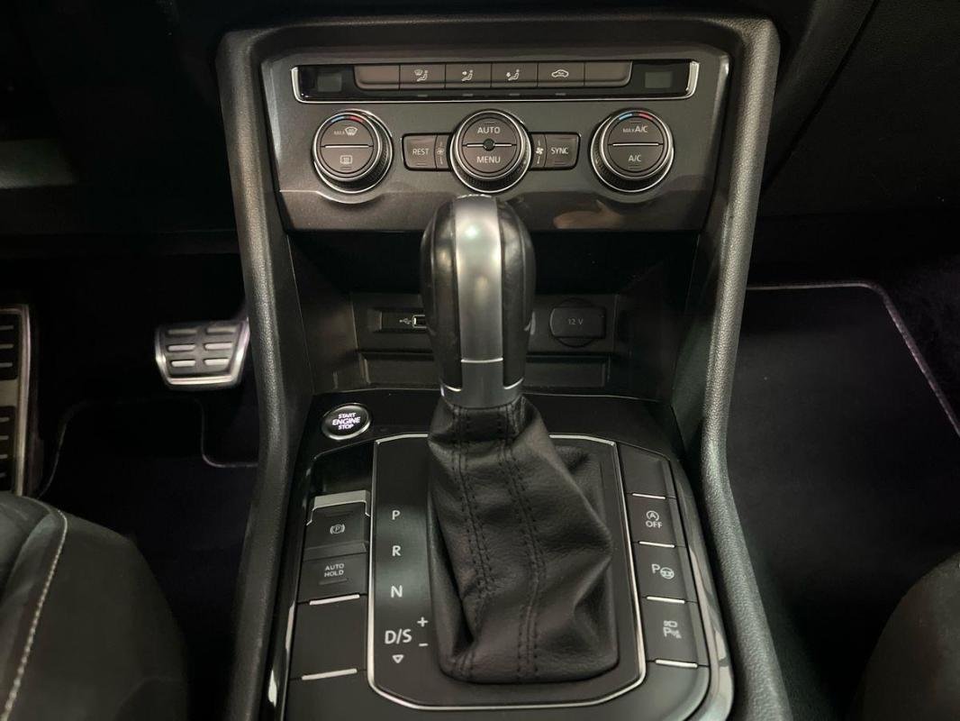 Volkswagen Tiguan - Photo 11