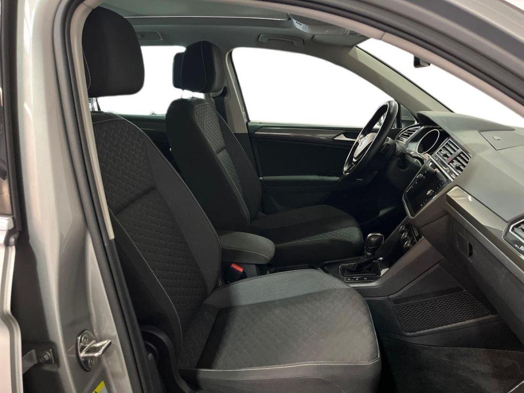 Volkswagen Tiguan - Photo 13