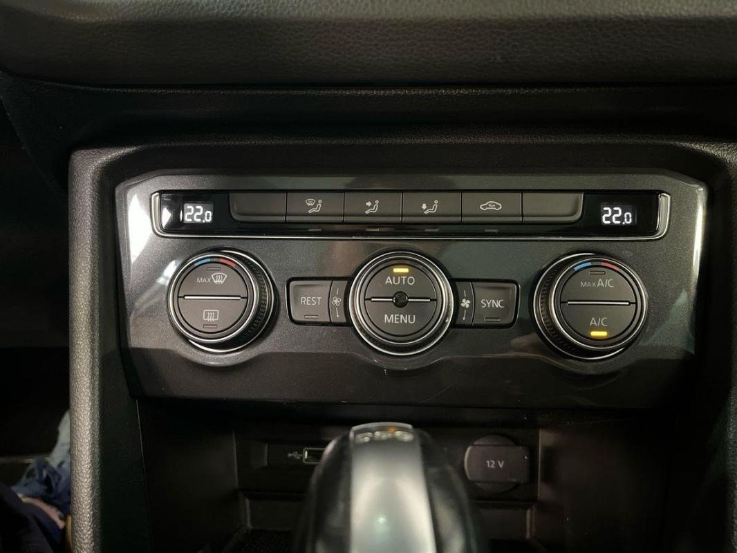 Volkswagen Tiguan - Photo 19
