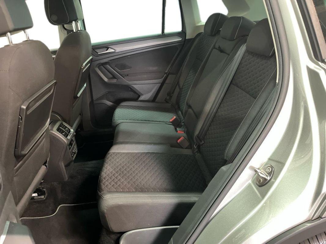 Volkswagen Tiguan - Photo 23