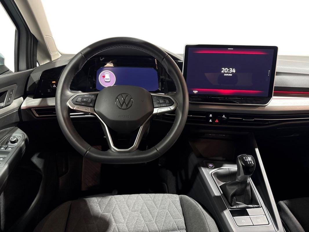 Volkswagen Golf - Photo 24