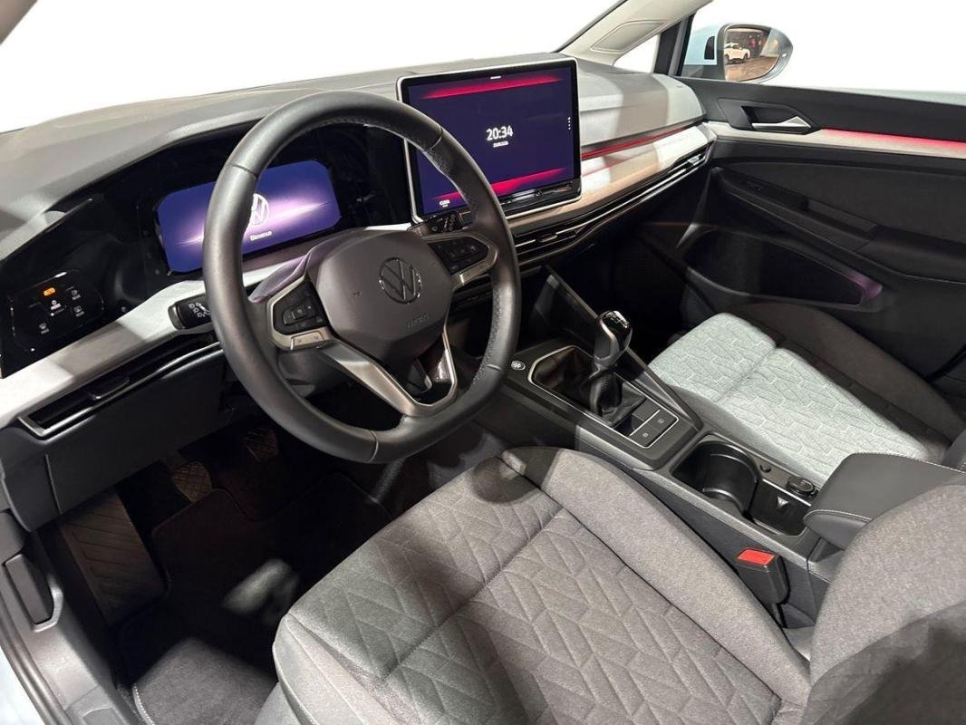 Volkswagen Golf - Photo 9
