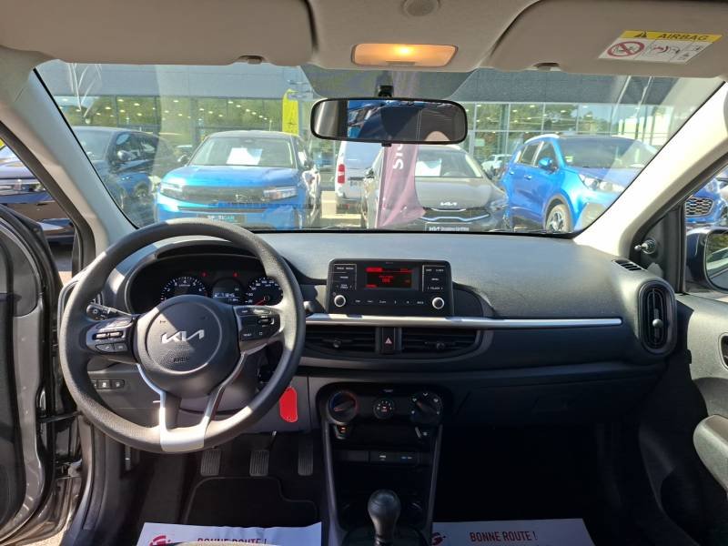 Kia Picanto - Photo 11