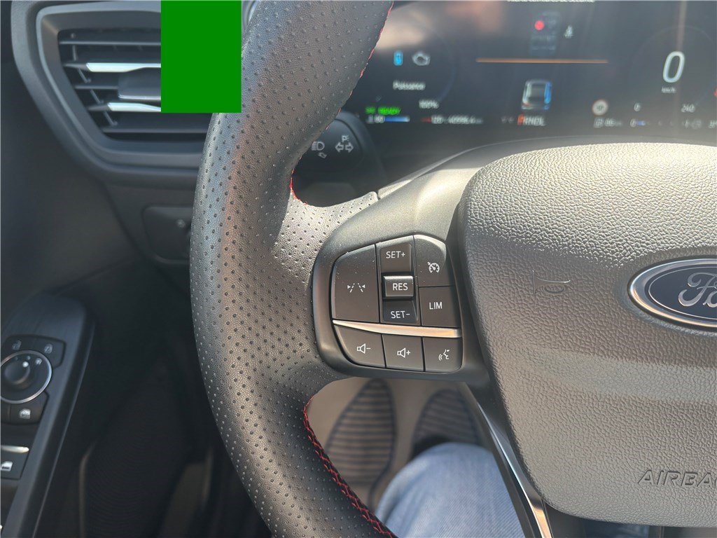Ford Kuga - Photo 27