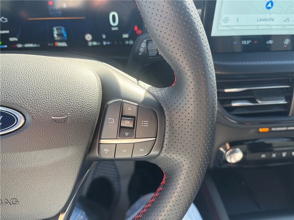 Ford Kuga - Photo 28