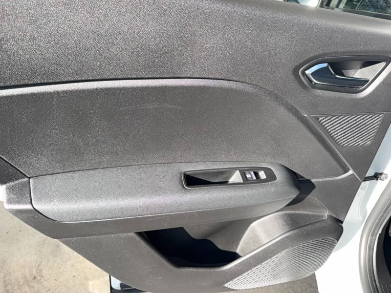 Renault Captur - Photo 15