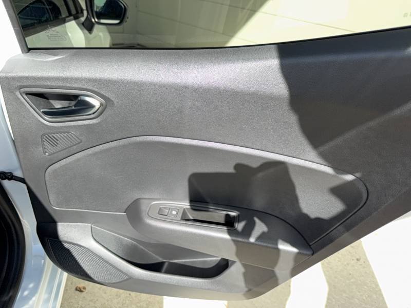 Renault Clio - Photo 12
