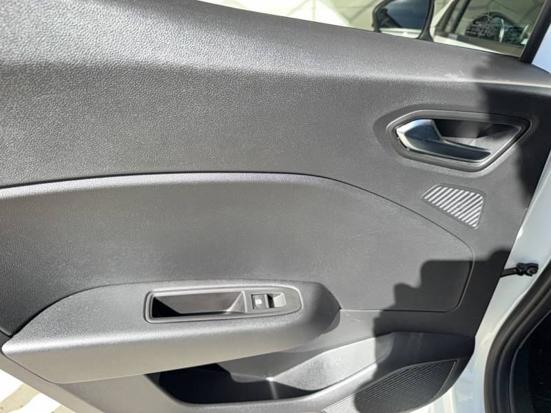 Renault Clio - Photo 14