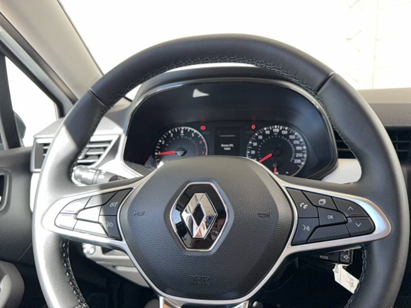 Renault Clio - Photo 24