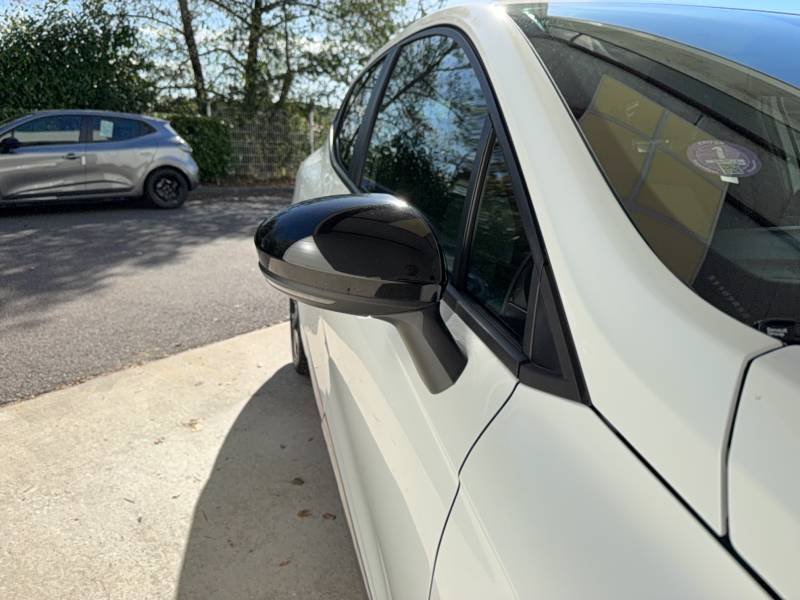 Renault Clio - Photo 38