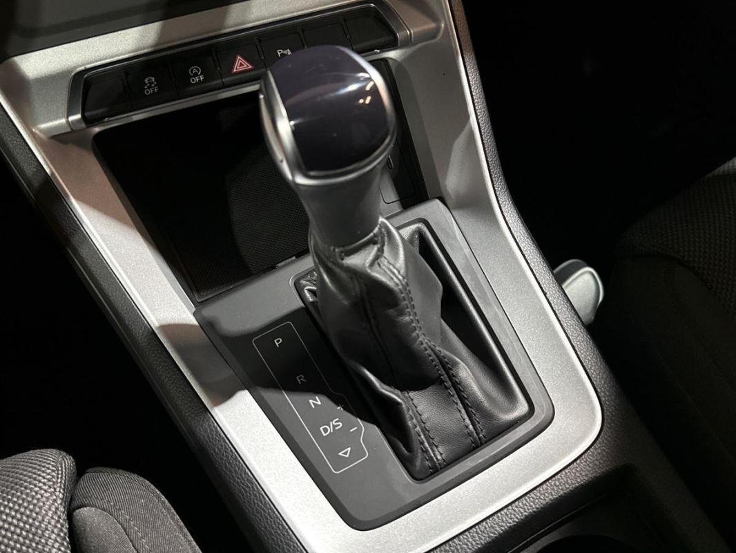 Audi Q3 - Photo 11