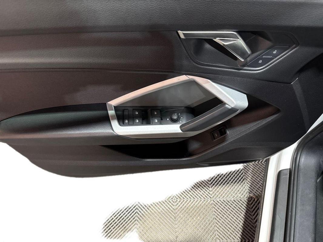 Audi Q3 - Photo 15