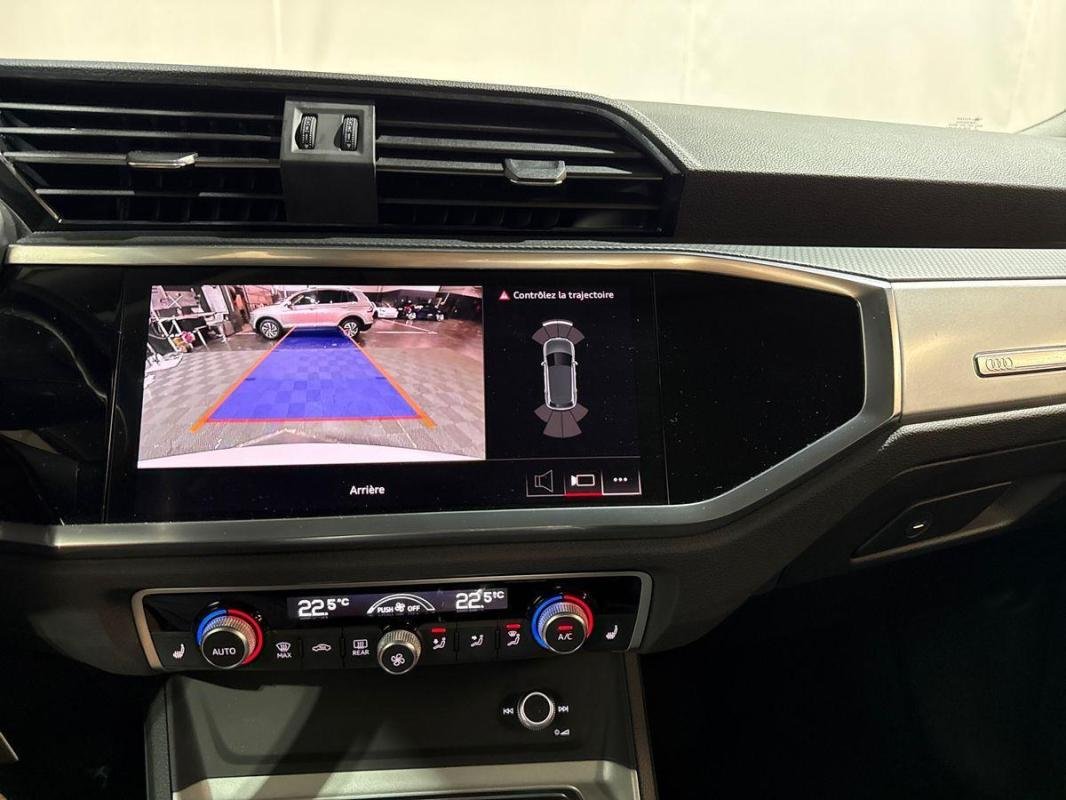Audi Q3 - Photo 18