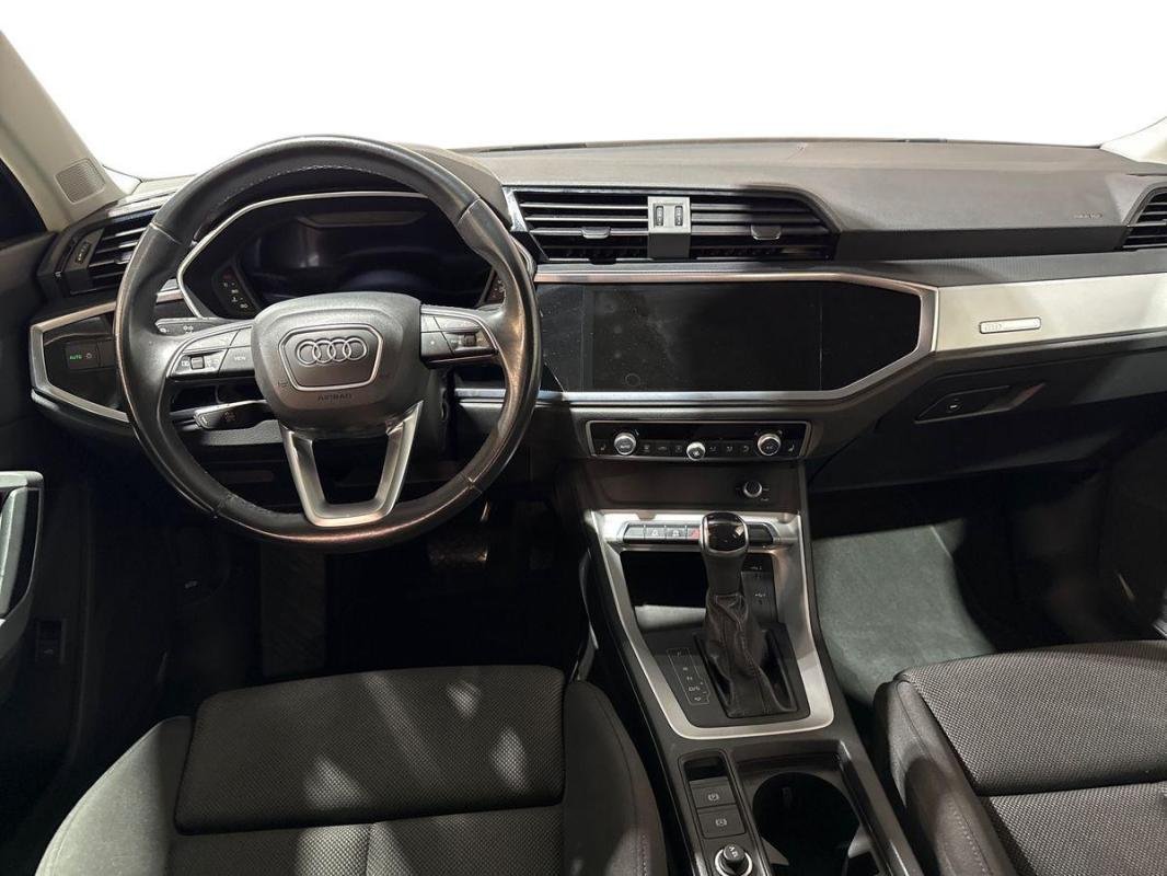 Audi Q3 - Photo 8
