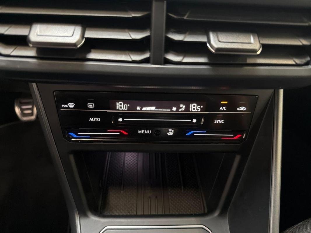 Volkswagen Polo - Photo 19