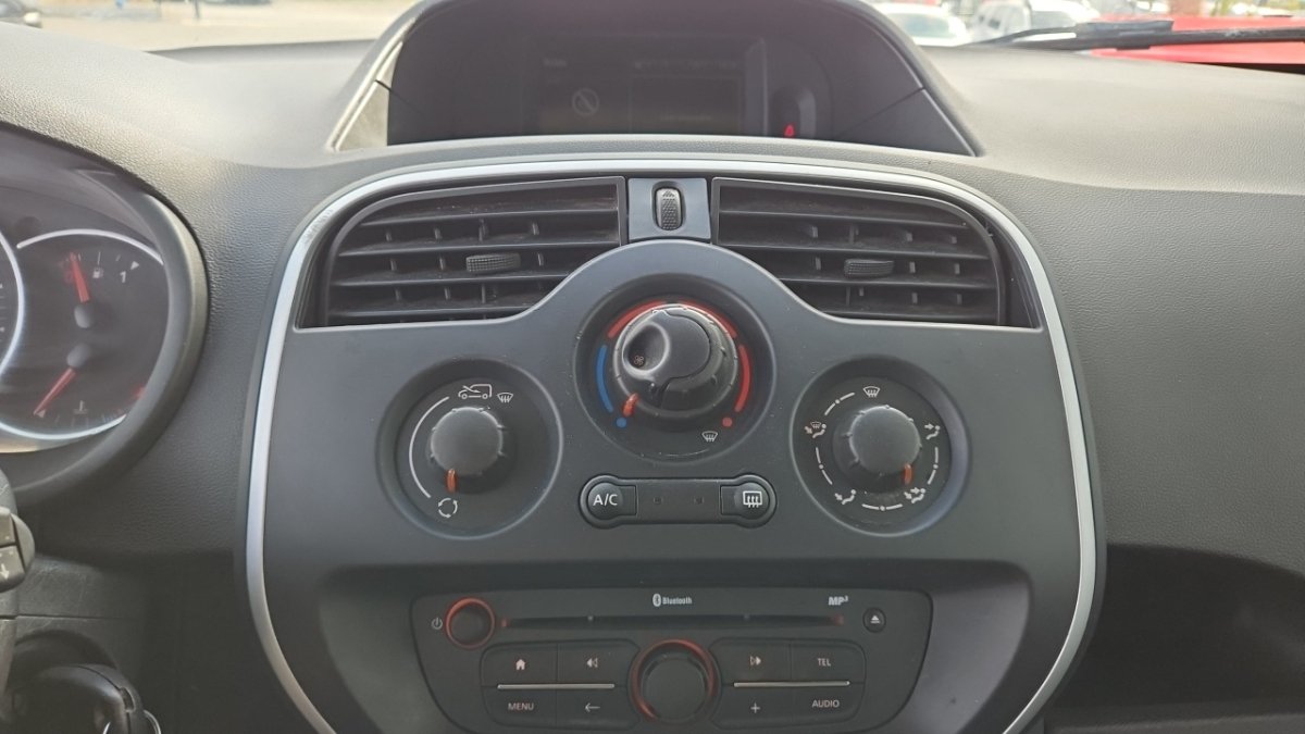 Renault Kangoo Express - Photo 25